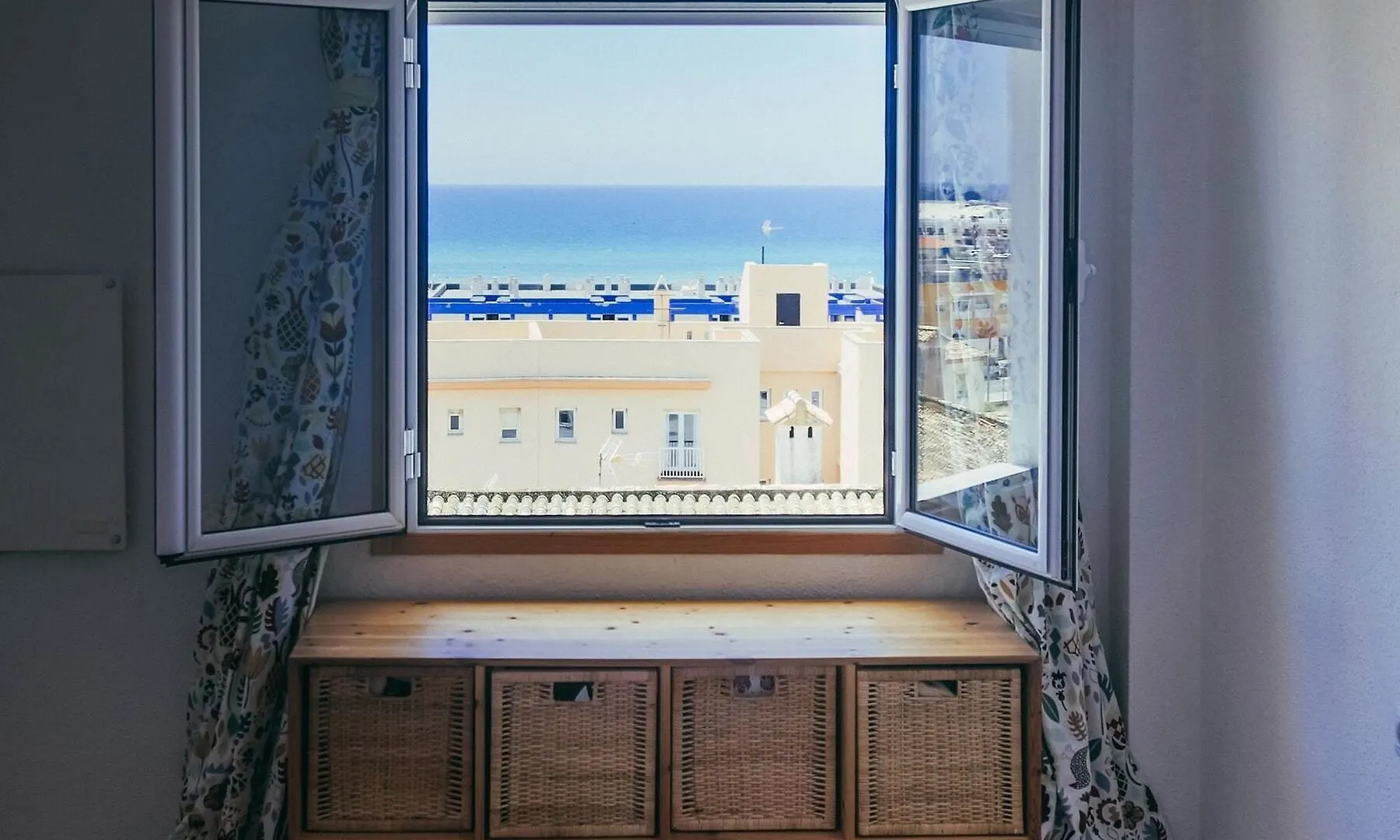 Apartment With 2 Bedrooms In Tarifa, With Wonderful Sea View, Pool Acc 0*, Tarifa Spain